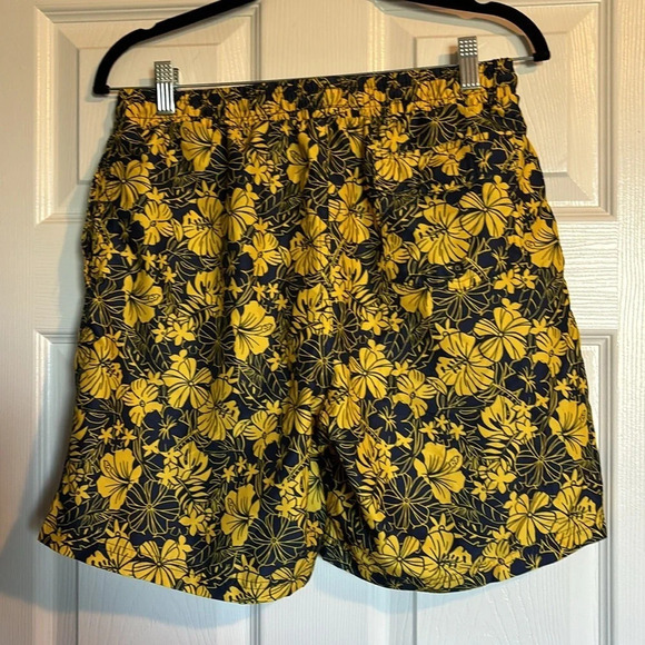 Club Room men’s blue and yellow tropical floral swim trunks size small - Picture 5 of 8